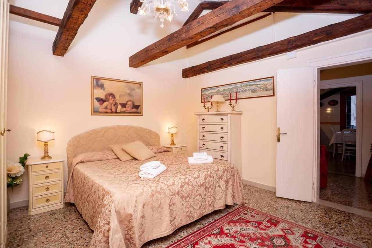 Appartement Emanuela'S Flat à Venise Extérieur photo