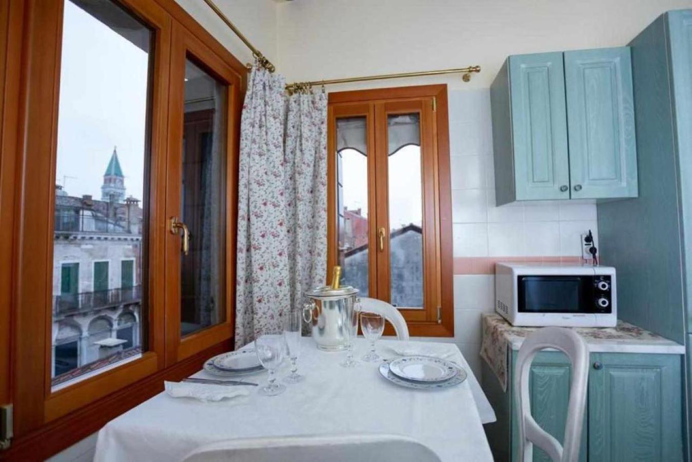 Appartement Emanuela'S Flat à Venise Extérieur photo