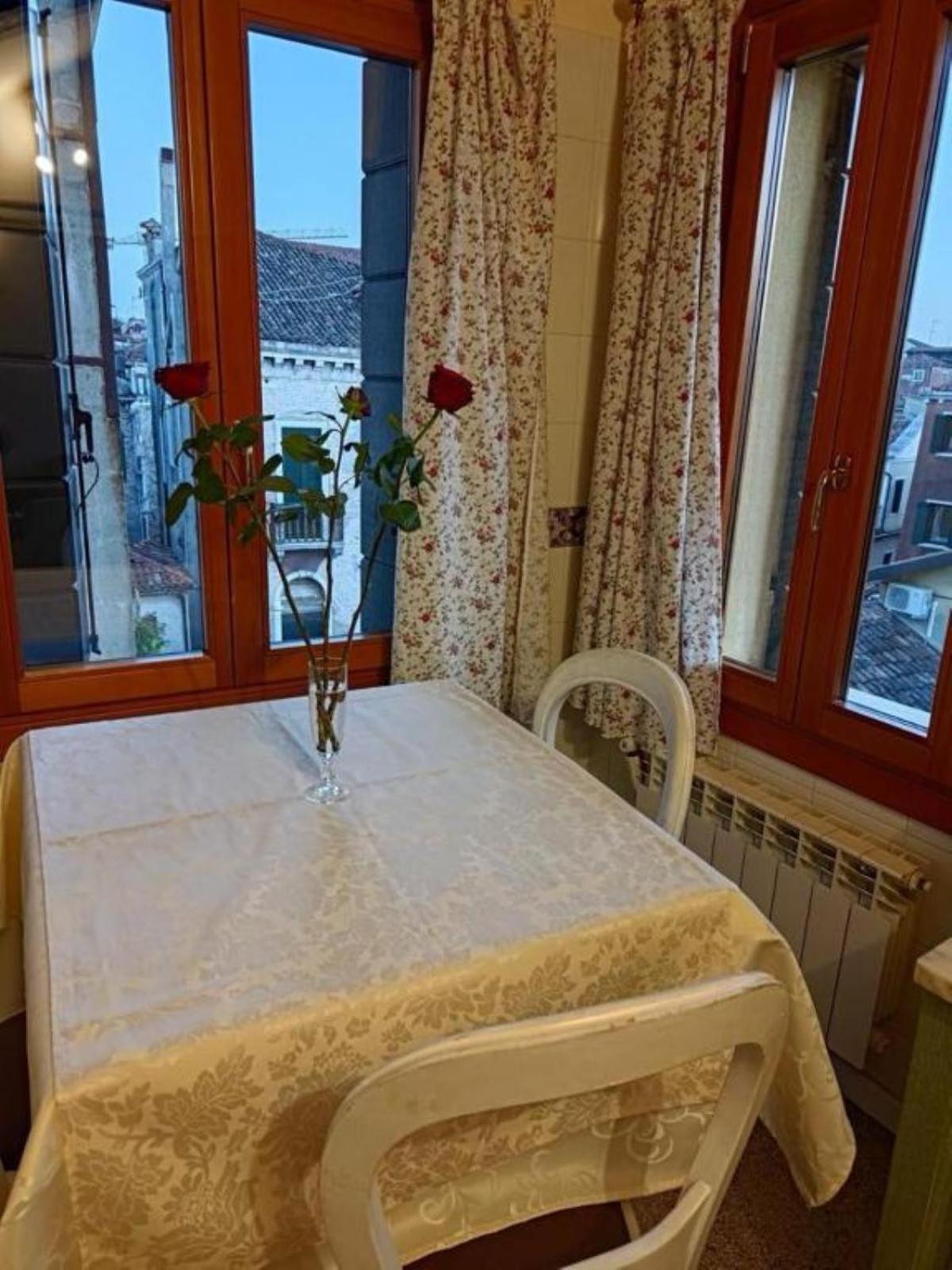 Appartement Emanuela'S Flat à Venise Extérieur photo